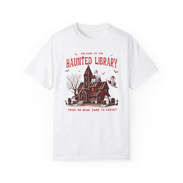 Welcome to the Haunted Library Christmas Ghosts Book Comfort Colors Unisex Garment-Dyed T-shirt