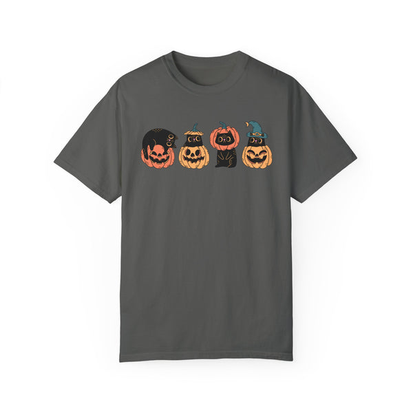 Black Cat Halloween Pumpkins Comfort Colors Unisex Garment-Dyed T-shirt