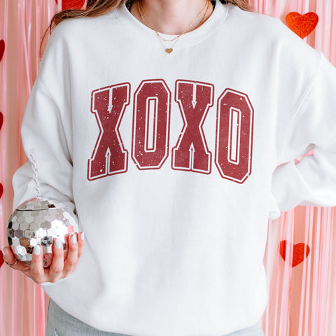 XOXO Valentine’s Day Unisex Heavy Blend Crewneck Sweatshirt