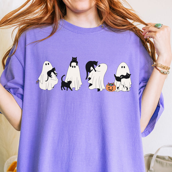 Halloween Ghosts Cat Mom Comfort Colors Unisex Garment-Dyed T-shirt